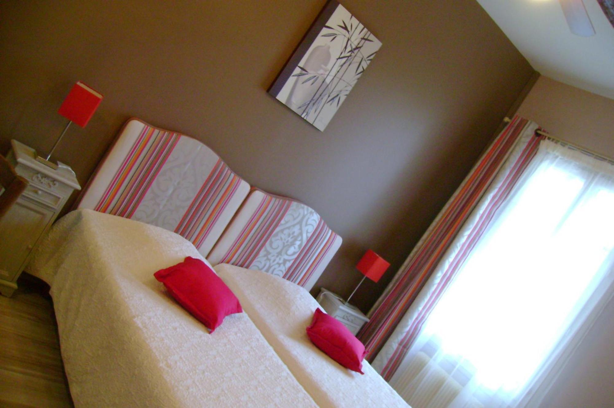 Logis Auberge De Tavel ภายนอก รูปภาพ