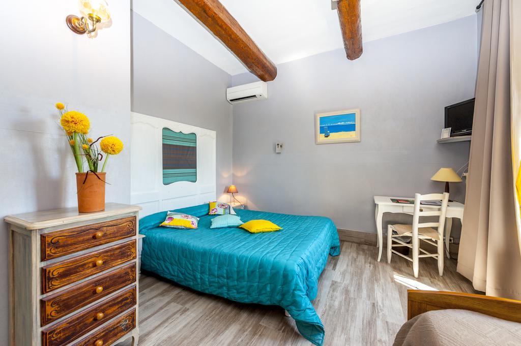 Logis Auberge De Tavel ภายนอก รูปภาพ